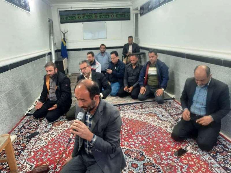 مراسم زیارت عاشورا به مناسبت ایام فاطمیه و هفته بسیج  دراداره گازعلی آباد کتول 